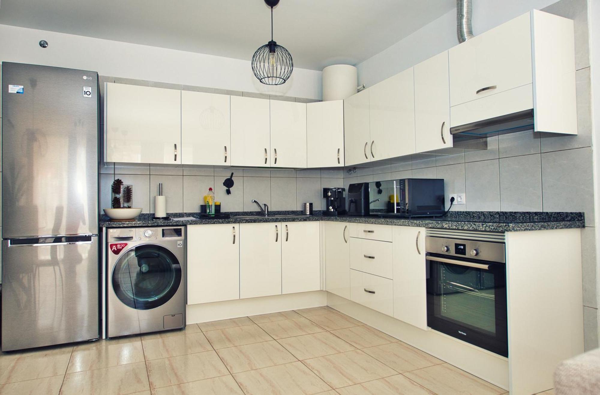 Ocean View Perfect Sunset Apartment, 4 Rooms 137M2, Wifi & Bbq 圣米格尔德阿沃纳 外观 照片