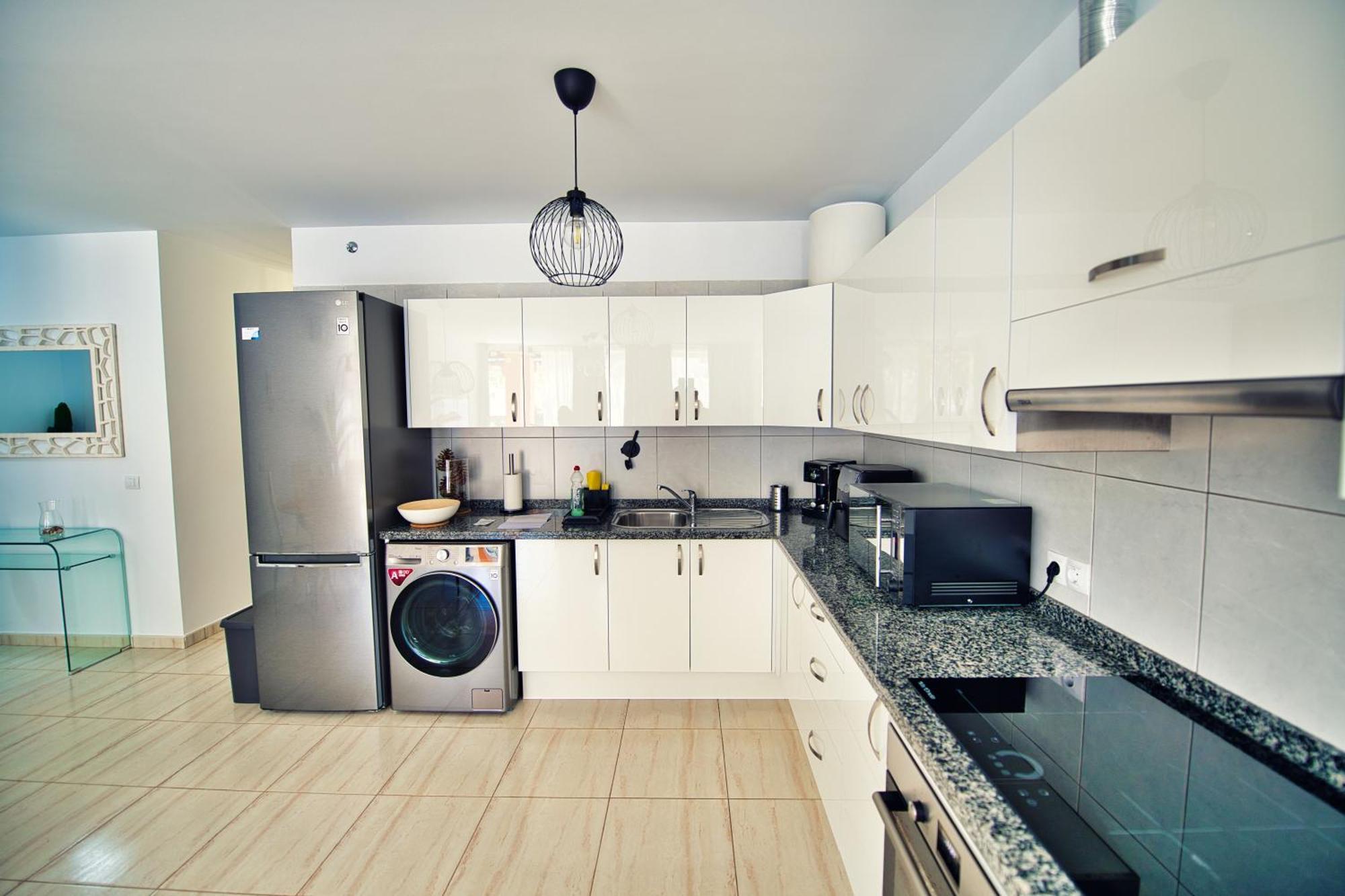 Ocean View Perfect Sunset Apartment, 4 Rooms 137M2, Wifi & Bbq 圣米格尔德阿沃纳 外观 照片