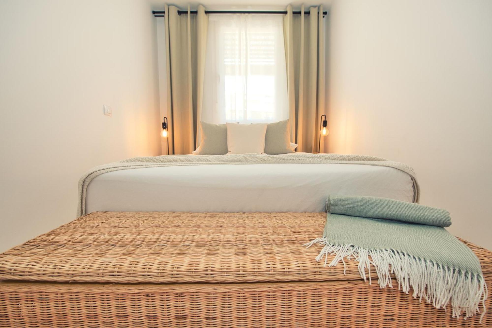 Ocean View Perfect Sunset Apartment, 4 Rooms 137M2, Wifi & Bbq 圣米格尔德阿沃纳 外观 照片